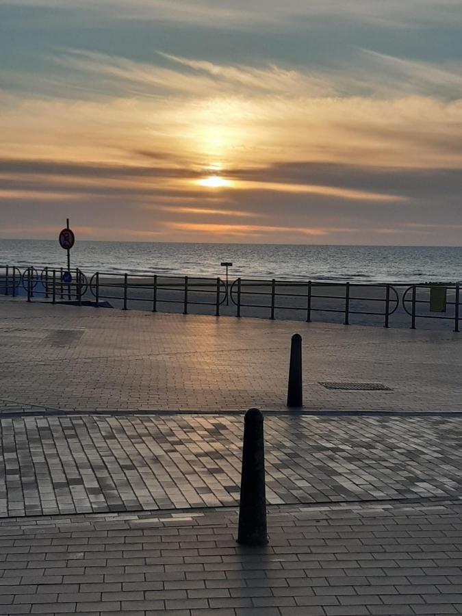 Prachtig Zeezicht Westcorner Lägenhet Middelkerke Exteriör bild